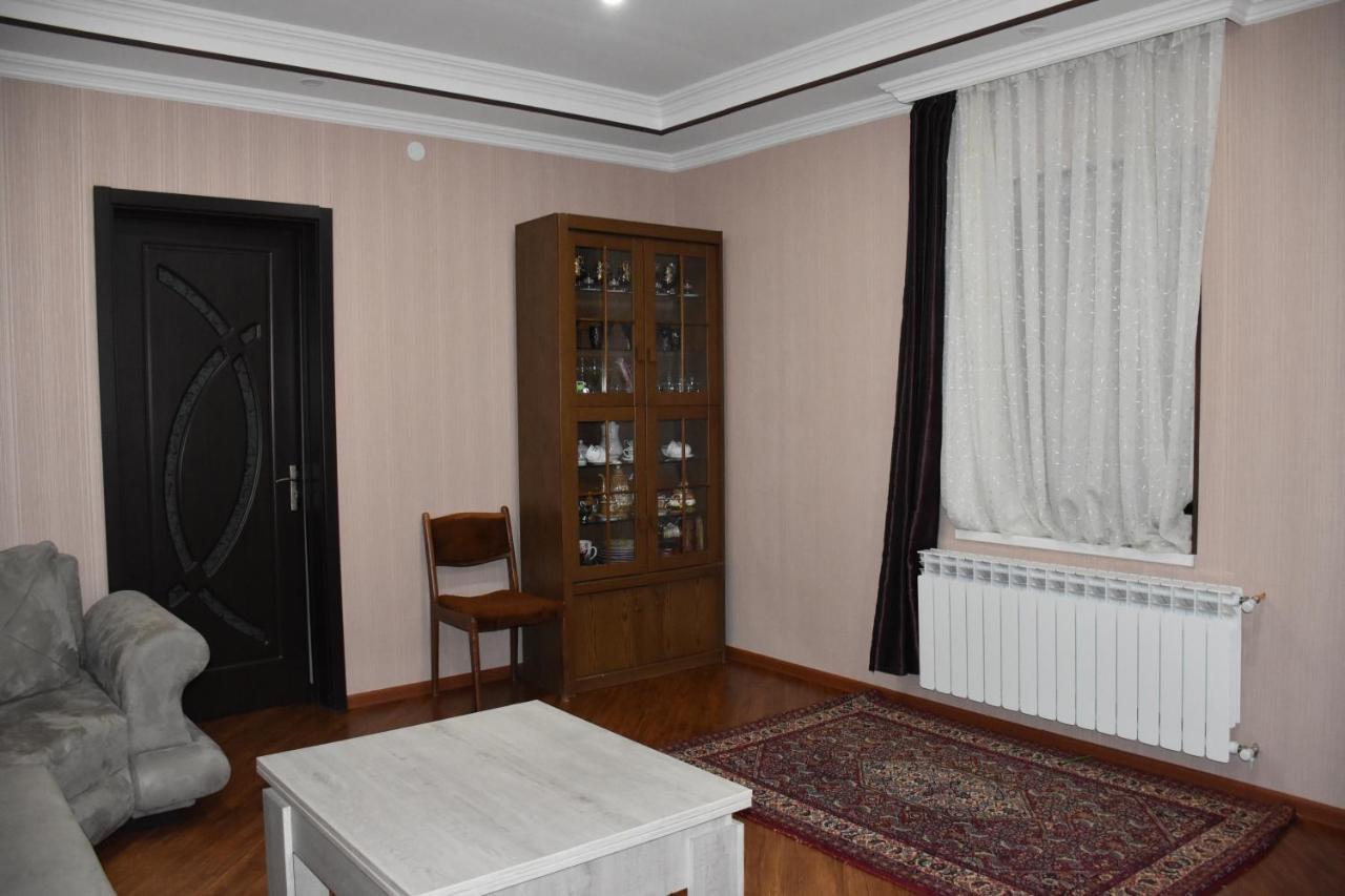 Guest House Ana Borjomi Exterior photo